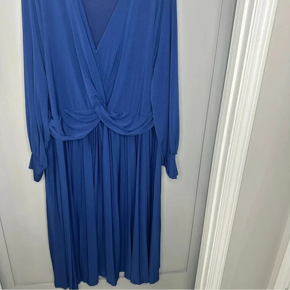 Eloquii Midi Dress Knot Front Pleated Skirt Dress Navy Blue Size 28 - Picture 3 of 6